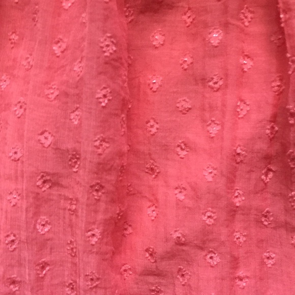 HIP flowy salmon pink top with crochet design on front. Excellent condition. L - Picture 3 of 5